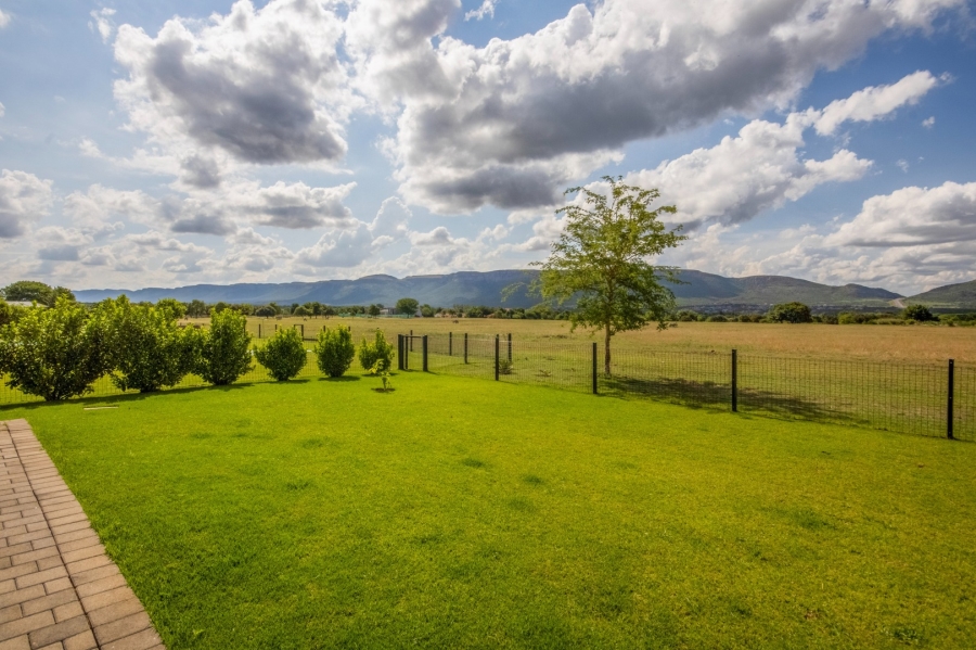 3 Bedroom Property for Sale in WestLake Country Safari Estate North West